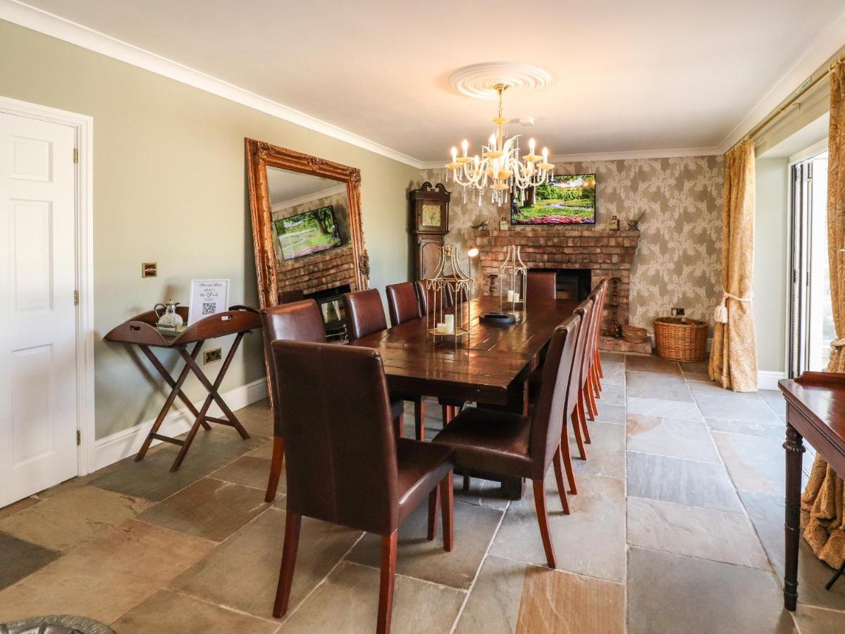 Moor End Manor Villa Poulton-le-Fylde Kültér fotó