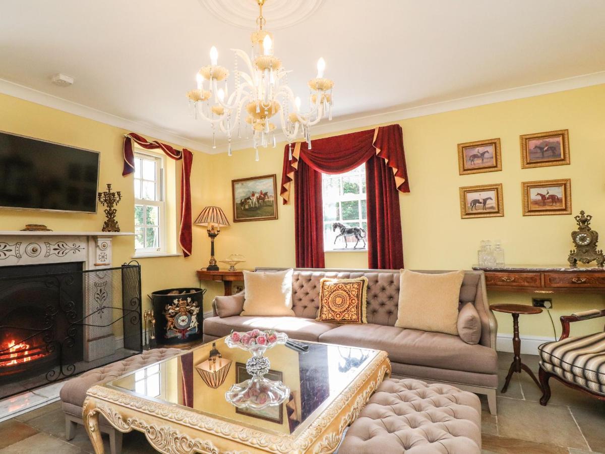Moor End Manor Villa Poulton-le-Fylde Kültér fotó