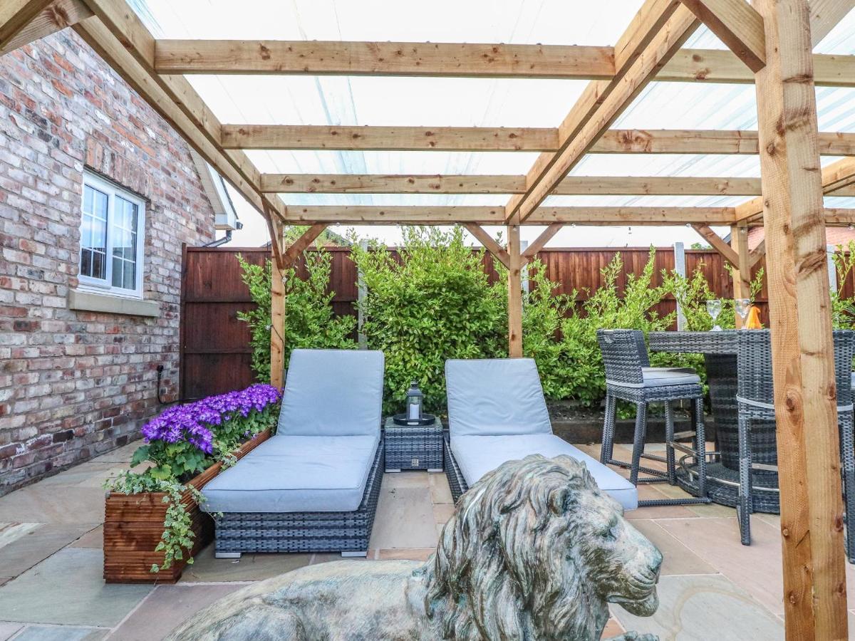 Moor End Manor Villa Poulton-le-Fylde Kültér fotó